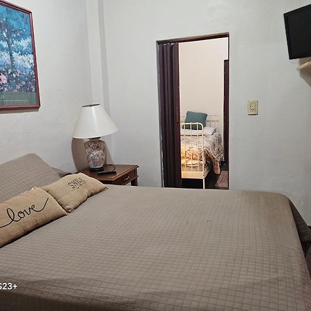 Bed and Breakfast Quinta Ugarte Lujan de Cuyo Esterno foto